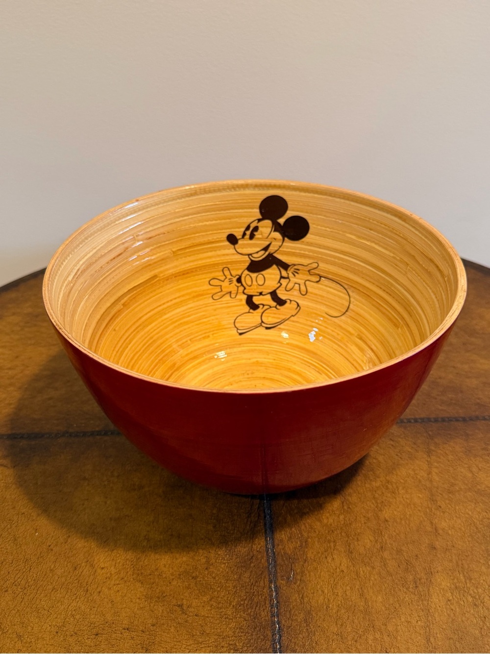 NEW DISNEY PARKS AUTHENTIC ORIGINAL 100% BAMBOO BOWL RED & TAN 9” x 5” height